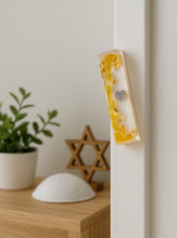 Load image into Gallery viewer, Smashed Glass Mezuzah - Arch
